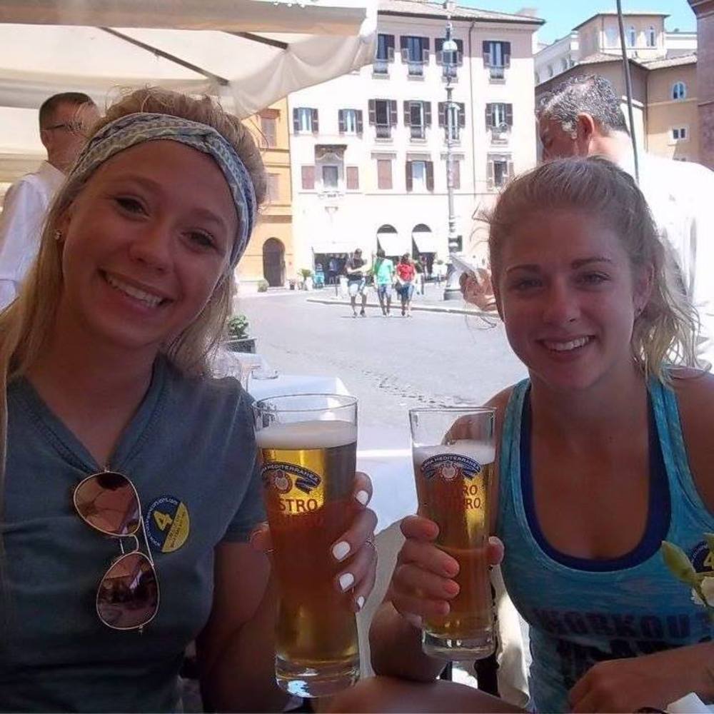 Meet your Posher, Kelly